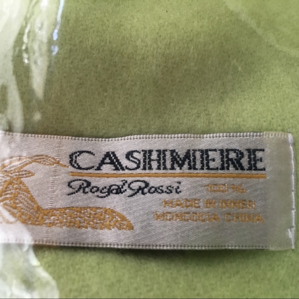 Cashmere scarf